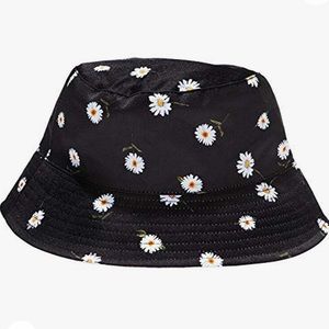 Alice + Olivia Reversible Bucket Hat